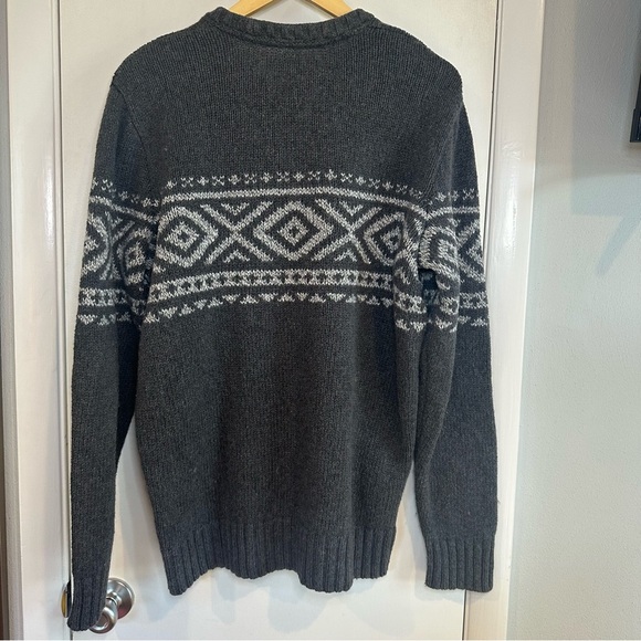 Eddie Bauer Men's Thick Knit Pullover Ski Sweater. Size: Large. Gray. - Picture 4 of 6